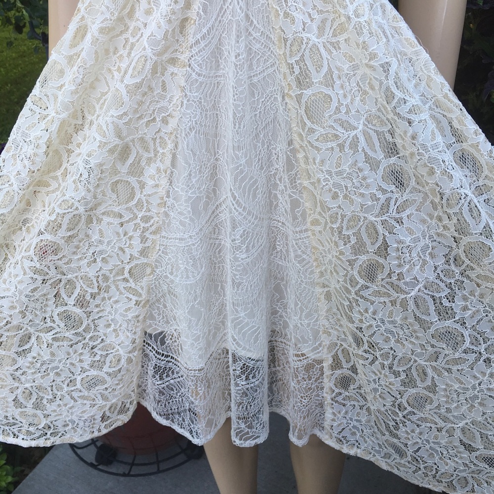 NWT FREE PEOPLE INTRICATE IVORY & GOLD OVERLAY LINED DRESS - Picture 11 of 12